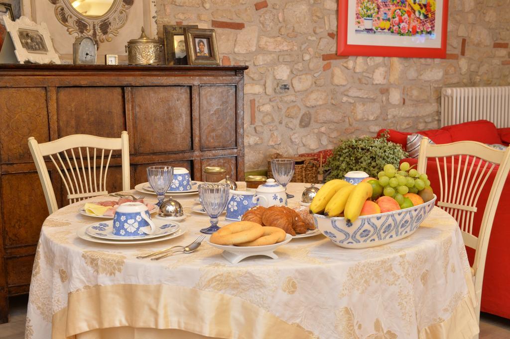 B&B Corte Giare 산탐브로지오 디 발폴리첼라 외부 사진