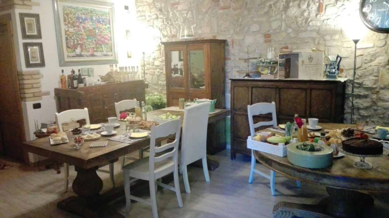 B&B Corte Giare 산탐브로지오 디 발폴리첼라 외부 사진